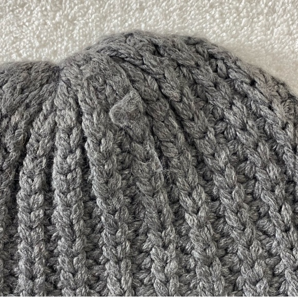 5/$25 Theory Grey Wool Viscose Mohair Blend Knit Toque Beanie Hat - Picture 4 of 12